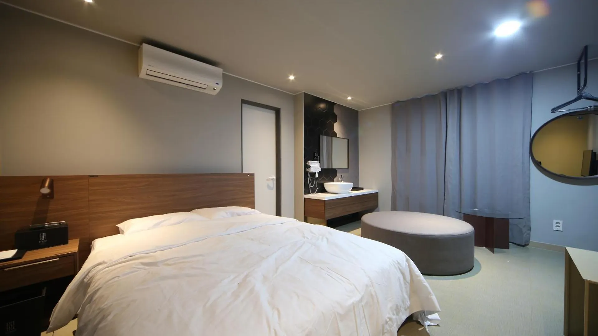 Soho Hotel Busan South Korea